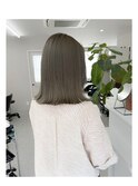 ミントベージュ