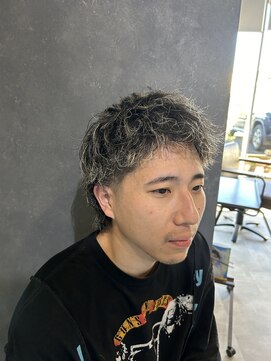 ティック 福井鯖江店(tic.) 短髪/ウルフ/メッシュ/ツイストスパイラル