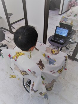 グラヴィス(gravis)の写真/【お子様同伴OK】お客様だけのプライベートサロン♪他のお客様の目を気にせずお過ごしいただけます。