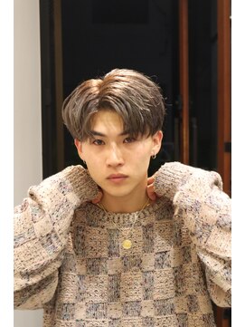 ヘアーズヨシオカ(HAIR'S YOSHIOKA) コンマセンターパート