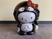 ラクーン(raccoon)の雰囲気（看板娘のタヌキティーさんです！）