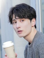 レタッチ バイ フィフス 天神大名(RETOUCH by fifth)&nbsp;福岡天神ゆるめシャドウパーマメンズマッシュウルフカット緩め