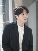 レーヴ(Reve)&nbsp;目黒/品川　スペインカールブルーブラックフェザーパーマ