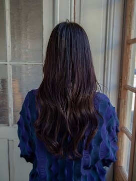 シンシ(Cinci) 艶髪ロングヘア