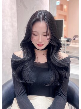 フランチェスカドット(francesca.) 垢抜けブルーブラックとくびれヘア