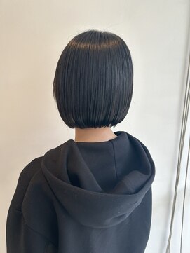 フォークロア 本店(Folk Lore) ぱつっとあごラインボブ