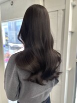 エル バイ ホーム(L by HOME)&nbsp;透明感グレージュ レイヤーカット ロングヘア