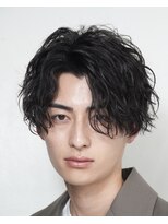 フィフス 原宿(fifth)&nbsp;緩めパーマシャドウパーマツイストスパイラルパーマ大人男子ヘア