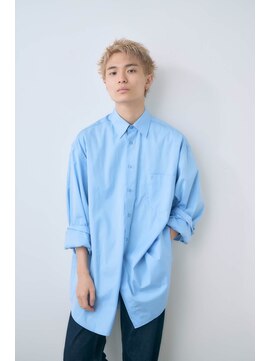 シロ(siro) クリアベージュ×アップバングベリーショート