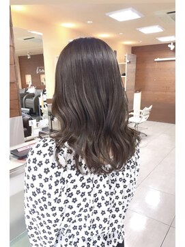 ブレス 小阪店(brace) ニュアンスカラーで大人可愛いブラウンベージュ☆☆☆