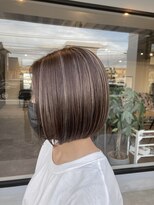 ナンバー(number+)&nbsp;20代30代大人可愛い前下がりストレート大人ボブハイライト