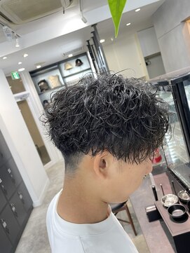 カンゴール サロン トウキョウ セントラル 原宿(KANGOL SALON TOKYO CENTRAL) 波巻きツイストスパイラル