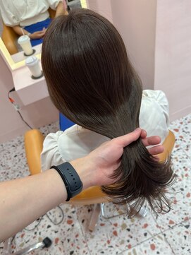 ボタン シブヤ(VOTAN SHIBUYA) 韓国ヘア/くびれヘア/艶感カラー/オリーブグレージュ/渋谷