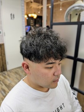 ティーズ バーバー T's BARBER ツイストパーマ