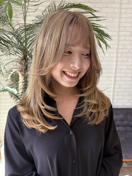 ココテラス(coco terrace) レイヤーカット/ケアブリーチ/ミルクティーベージュ