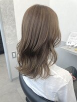 トッカ 茨木(tocca)&nbsp;大人のための透明感グレージュ