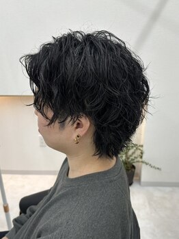 ヘアーメイク クーラ 行橋店(Hair make CURA)の写真/【行橋】お洒落メンズからも人気の秘密は,パーマにあり!ON/OFFどちらもキマる再現性の高いスタイルに◇