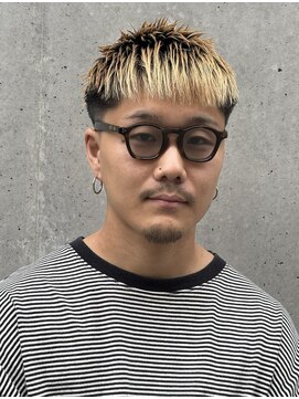 グラッシー(GLASSY) スキンフェード/ツイストピンパーマ/スパイキーベリーショート