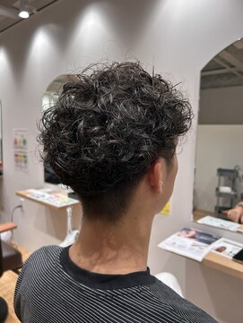 リエート 四条河原町(Lieto) メンズのプードルパーマスタイル１０代２０代学割垢抜け