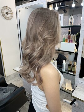 ラピス 千葉(Lapis) ブリーチなしダブルカラー/ハイライト/レイヤーカット