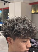 プードルシャドウパーマ刈り上げマッシュ