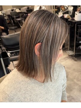 レディアル 大宮(REDEAL ope.) 白髪ぼかしハイライト / ハイライト