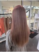 ピンクベージュ