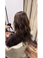 ティティアンバイイザ(titian by IZA)&nbsp;落ち着きのあるマロンブラウン☆