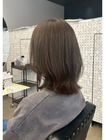 アコロン 武蔵小杉(acoron.) 伸ばしかけも綺麗に見せる大人カラー【武蔵小杉】