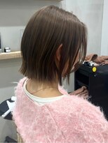 オリバイオハナ(Oli by ohana) ボブレイヤーボブ前髪あり顔周りレイヤーカット切りっぱなしボブ