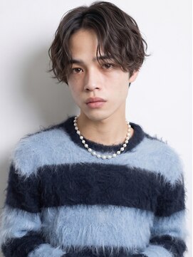 アース オーセンティック 関内店(EARTH Authentic) 好印象メンズパーマ波巻きセンターパートナチュラル