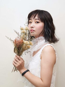 湊(minato) ダークインナーカラー外国人風ハネボブ