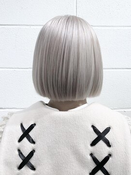 ココ 本八幡(KOKO) 黒髪クラゲヘアーオリーブグレー小顔ココアベージュ丸型卵型ボブ