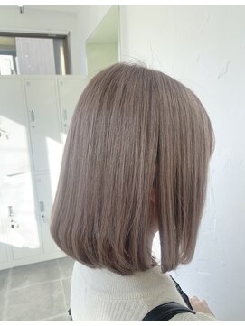 ピチカート パクト(pizzicato pacto) ボブ　×　ミルクティーベージュカラー