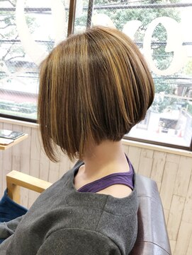ビー オン ディー ヘア 池袋(BonD hair) 個性派カラーの前下がりショート！【池袋/髪質改善/ハイライト】