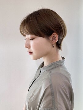 ビュートリアム ギンザ(BEAUTRIUM) 大人可愛い30代40代50代黒髪前下がりひし形小顔ボブ丸みショート