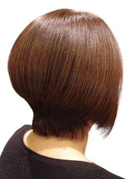 アンリップス(&Lips) 前下がりボブ