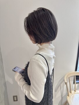 ヨーク(YOKE) YOKE 大人ボブ切りっぱなしボブぱつっとボブアッシュグレージュ