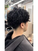 サロンドジョー(salon de joe) ツイストスパイラルパーマメンズマッシュ刈り上げ 奥東巧真