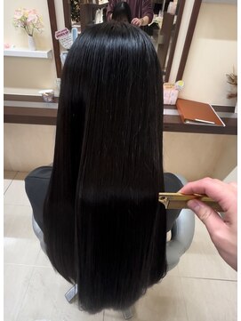 ウィーブ 成田店(Weve) ペタンとならない自然な仕上がりの縮毛矯正