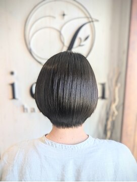 イコウヘアデザイン(icou hair design) 丸みショート×ルーシッドグリーン