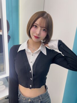 テイス 新宿(TACE) ミニボブレイヤー[ネビージュ/黒髪/小顔/新宿]