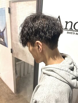 アノ(Ano.) かりあげマッシュ×ツイスパ