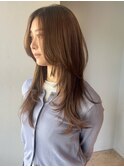 natural ベージュにhush cut