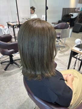 グランデュール 浜松東若林店(GRANDEUR) オリーブ