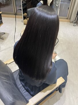 ジーナ 福岡天神(Zina) 艶髪/美髪/髪質改善【Zina福岡天神】