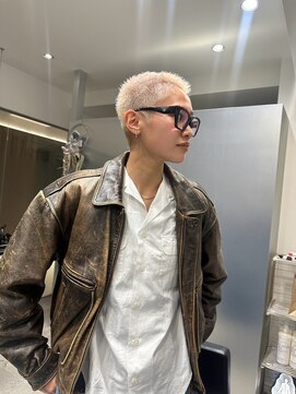 ウーズ ハラジュク(Ooze.HARAJUKU) ハッシュカットグレージュデザインカラーツートーンカラー原宿