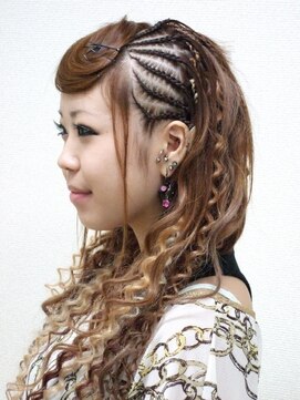 エクステ専門店ミキ 横浜店(MIKI) ウェーブ エクステ ★ ハーフ コーンロウ