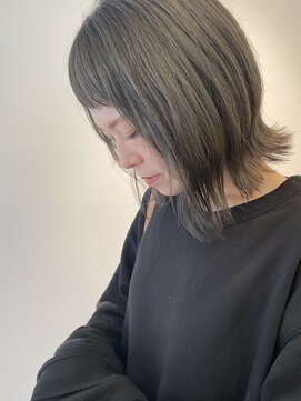 ハル 南平岸(HARU) カーキグレージュカラー （ブリーチオンカラー）