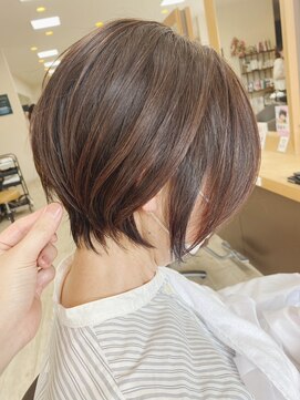 ファムバイアヴァンス(Femme by AVANCE.) 似合わせショート×髪質改善カラー